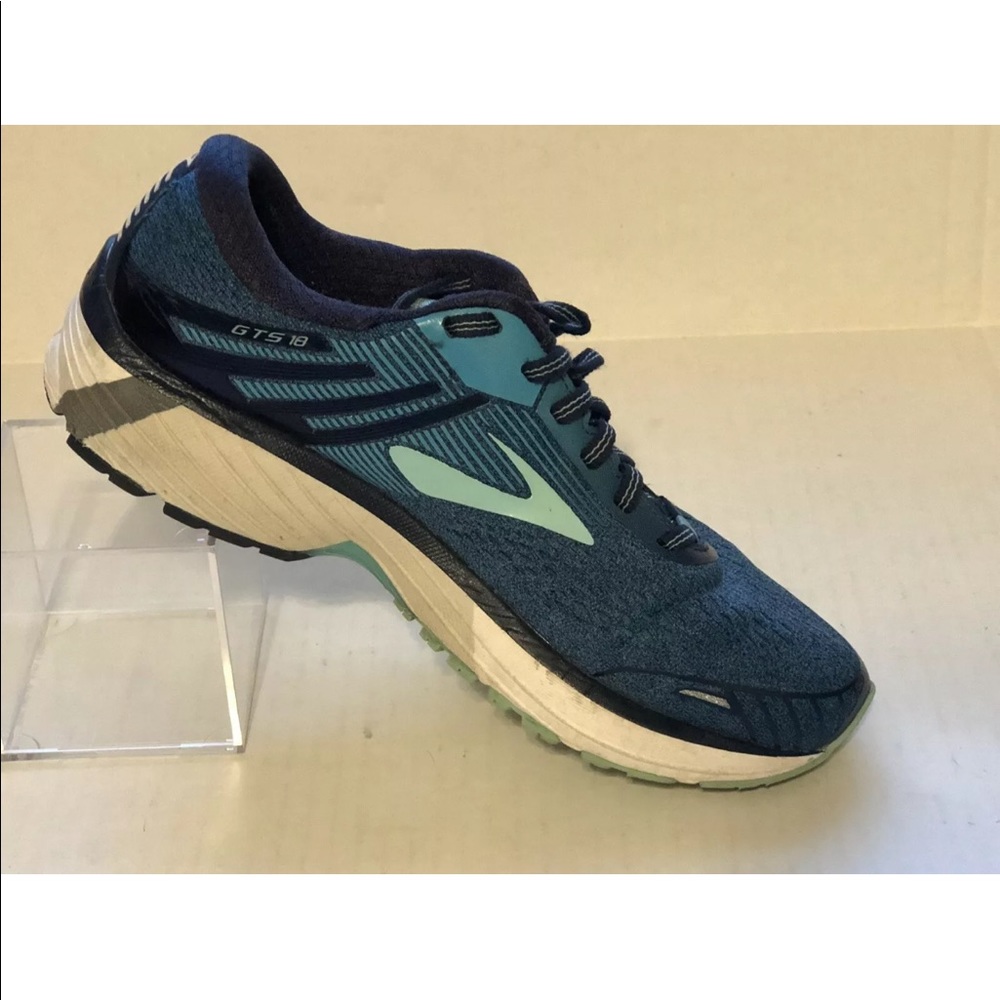 Brooks Adrenaline GTS 18 running shoes